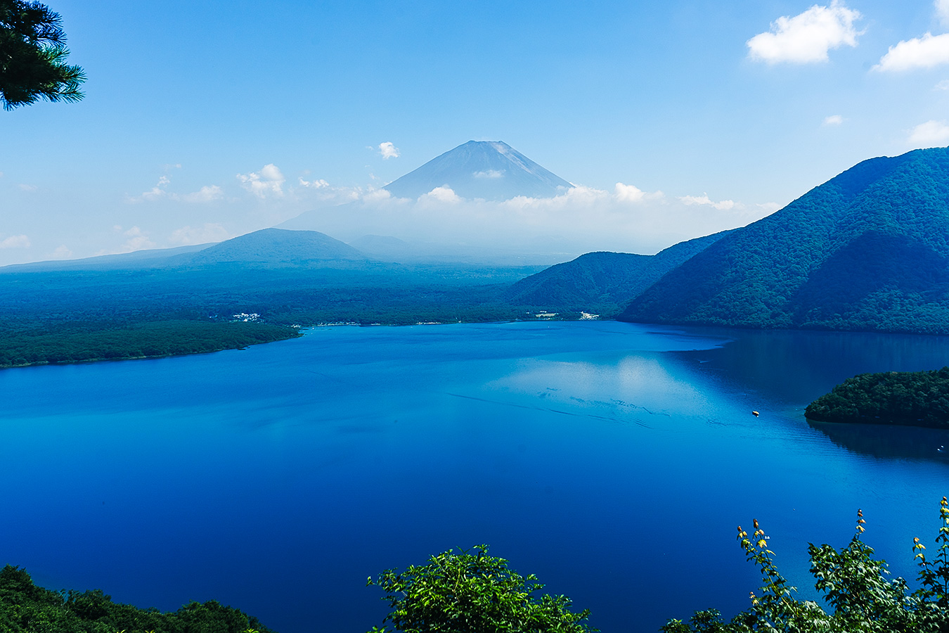 精進湖～根子峠～パノラマ台～中之倉峠～本栖湖｜富士山ロングトレイル